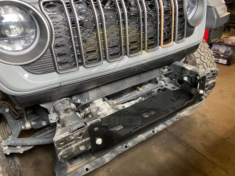 Jeep Gladiator JT 2020 - płyta montażowa wyciągarki