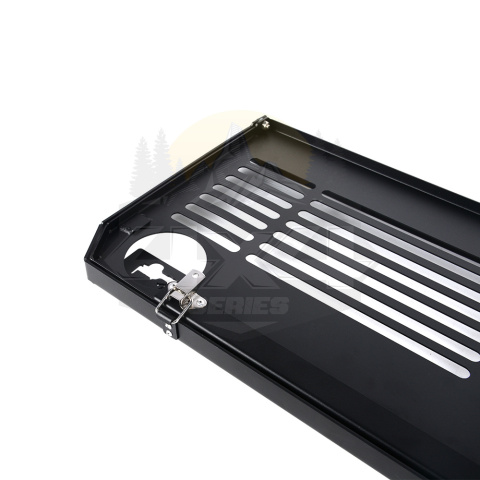 Stolik aluminiowy na drzwi Jeep Wrangler JL Stolik aluminiowy na drzwi Jeep Wrangler JL