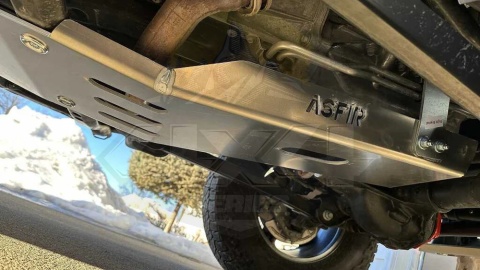 Jeep Gladiator JT Osłona silnika i skrzyni biegów Jeep Gladiator JT Osłona silnika i skrzyni biegów
