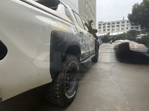 Toyota Hilux GR - body kit