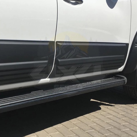 Listwy drzwi pasujące do Nissan Navara 2014 -2021