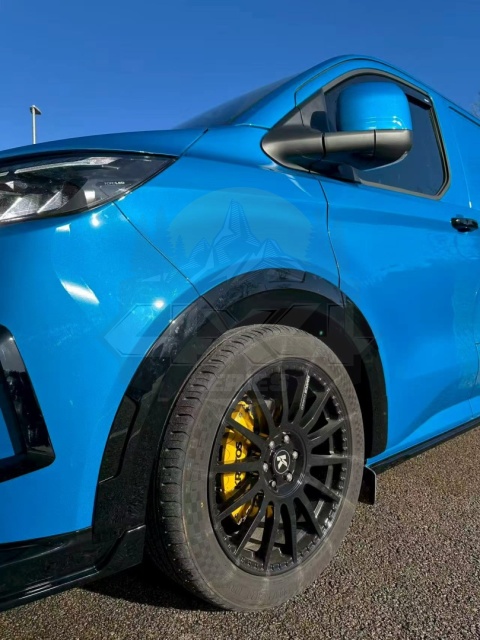 Ford Transit Custom 2022+ listwy błotników