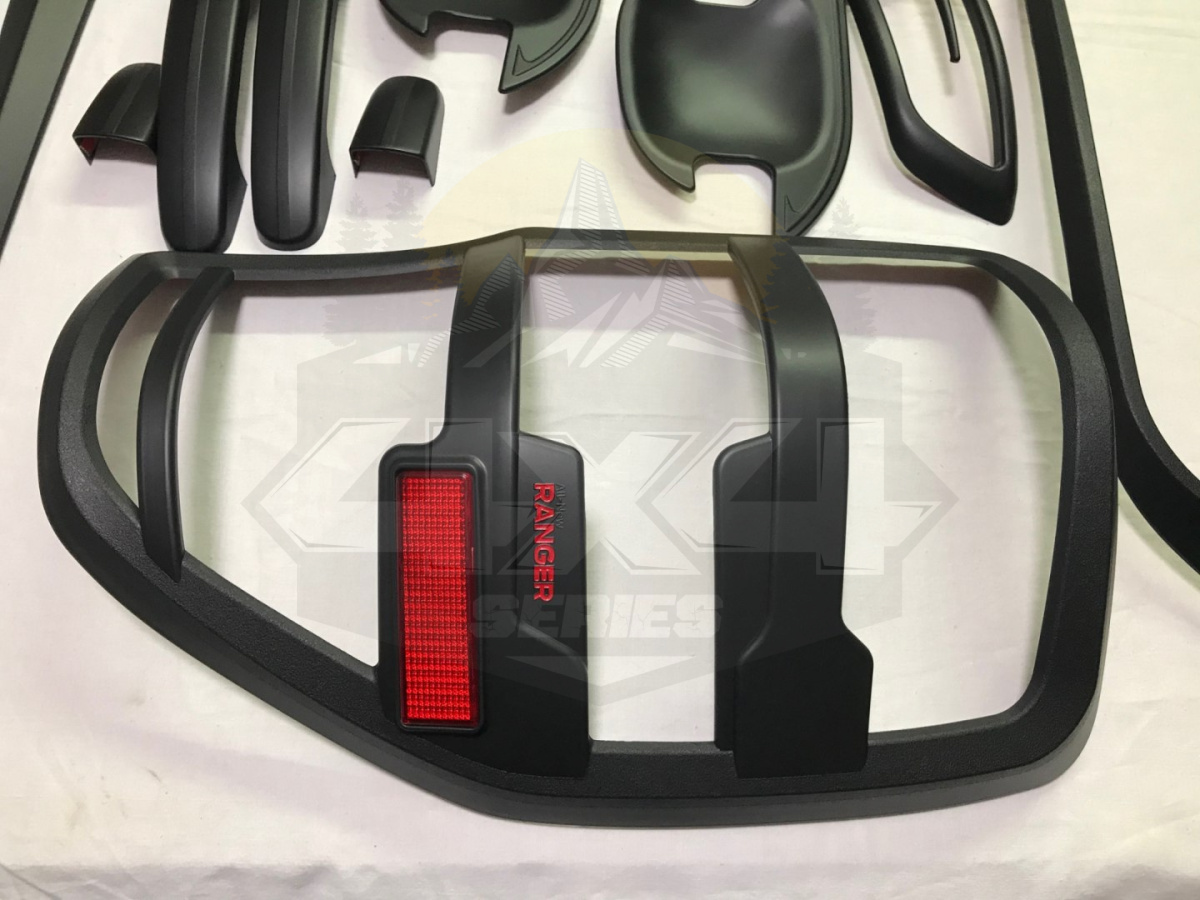 Komplet nakładek Ford Ranger TXYH FR 025 Komplet nakładek Ford Ranger TXYH FR 025